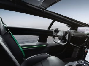 Cool! Deze bizarre auto komt uit een land waar ze je onthoofden voor overspel