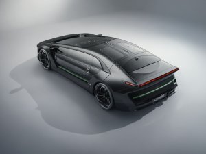 Cool! Deze bizarre auto komt uit een land waar ze je onthoofden voor overspel