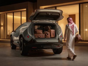 Cool! Deze bizarre auto komt uit een land waar ze je onthoofden voor overspel