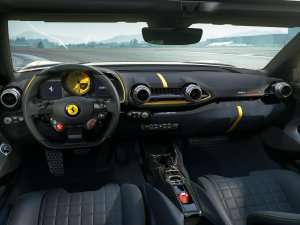 Ferrari 812 Competizione gaat in 2,8 tellen van beschikbaar naar uitverkocht