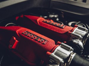 De absolute autovakantie-droom: een supercar met genoeg bagageruimte