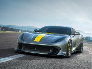 Ferrari 812 Competizione gaat in 2,8 tellen van beschikbaar naar uitverkocht