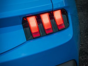 TEST BMW M4 vs Ford Mustang: waarom muscle cars eeuwig jong blijven