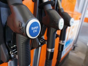 E10-benzine verdringt euro 95; alarmfase 1 voor klassiekers en oldtimers?