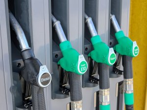 E10 benzine: wat is het en kan ik het tanken?