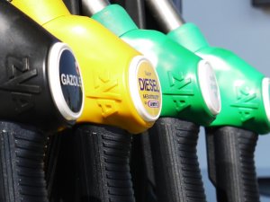 Waarom je vooral nu níét in Duitsland moet tanken