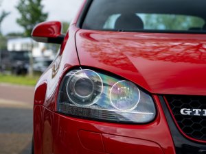 Koop jij deze mooiste Golf GTI van Marktplaats of een van z'n concurrenten?