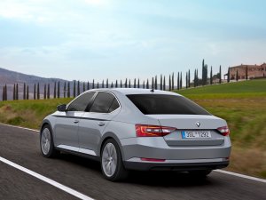 Aankoopadvies tweedehands Skoda Superb (2015-2023): problemen, betrouwbaarheid en uitvoeringen