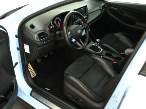 Koop jij deze mooiste Golf GTI van Marktplaats of een van z'n concurrenten?