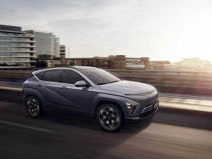 Nieuwe Hyundai Kona Electric (2023) rijdt niet eens heel veel verder dan zijn voorganger