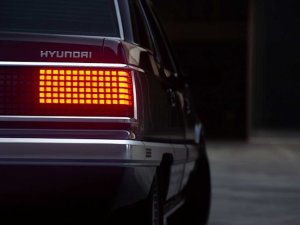 Hyundai voelt zich nostalgisch, propt elektrische aandrijving in oude Grandeur