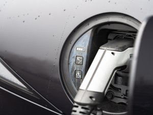 Hyundai Ioniq 6: supersnel opladen tot 230 kW is een must voor EV’s