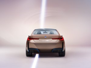 BMW Concept i4 : eindelijk zijn ze wakker in München