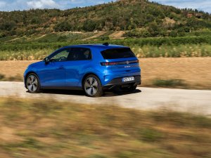 Deze opvallend ruime Duitse EV rijd je al voor minder dan 400 euro per maand