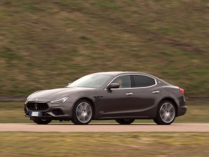 Eerste review - De Maserati Ghibli Hybrid jokt dat-ie een hybride is