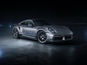Koop een privéjet, krijg een Porsche 911 Turbo S cadeau