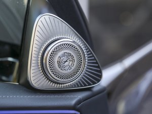 TEST: Deze 6 luxefuncties uit de nieuwe S-Klasse willen we ook in gewone auto’s