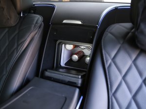 TEST: Deze 6 luxefuncties uit de nieuwe S-Klasse willen we ook in gewone auto’s