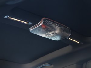TEST: Deze 6 luxefuncties uit de nieuwe S-Klasse willen we ook in gewone auto’s
