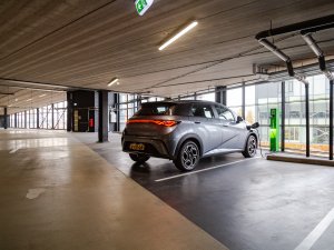 Goedkoop elektrisch rijden: private lease de BYD Dolphin al vanaf 308 euro