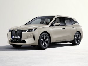 Kleine facelift BMW iX met grote gevolgen: actieradius 40 procent omhoog