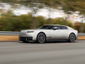 Jaguar ziet overweldigende belangstelling Type 01 als bewijs voor succes