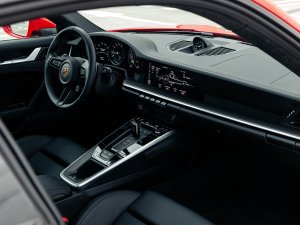 Porsche 911 SC 3.0 vs. Porsche 992 Carrera S: De ruwe diamant en de edelsteen