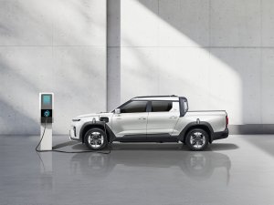 KGM Musso EV: elektrische pick-up met getemde Mad Max uitstraling