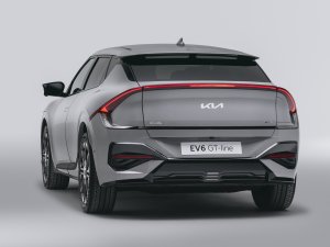 Met de vernieuwde Kia EV6 (2024) ga je in een kwartier van Groningen naar Maastricht