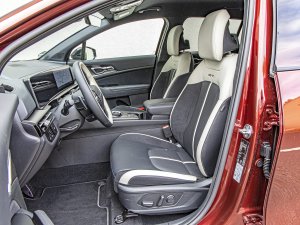TEST: EV of PHEV, wat is goedkoper? Kia EV5 vs Kia Sportage