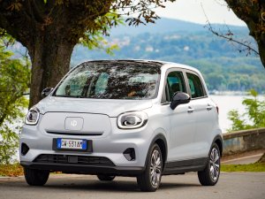 De goedkoopste private lease auto van dit moment is elektrisch (en het niet de Dacia Spring)