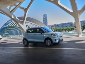 In deze auto rijd je elektrisch voor nog geen 250 euro (en het is niet de Dacia Spring)