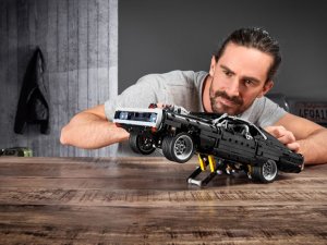 Dodge Charger uit The Fast and the Furious nu van Lego