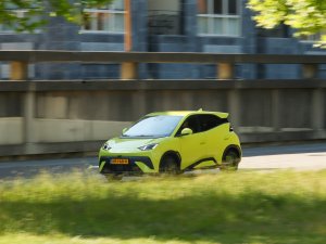 Review BYD Dolphin Surf: deze goedkope elektrische moet stadsbewoners verleiden