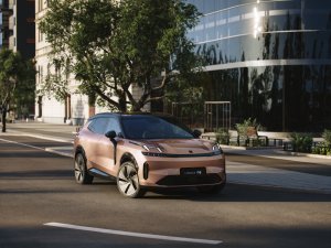 Lynk & Co 08: plug-in hybride verpulvert Volkswagen met bizar elektrisch bereik