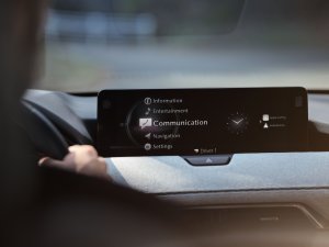Test: hiermee ben je in stokoude Volvo ruim drie keer zo snel als in splinternieuwe Mercedes