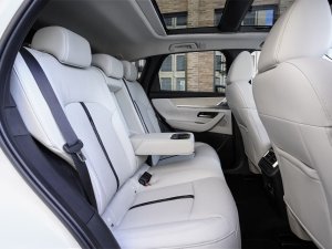 TEST Mazda CX-60 - hoe zachte heelmeesters kinderziekten lieten genezen
