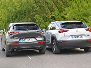 Benzine vs. elektrisch: test Mazda CX-30 - Mazda MX-30
