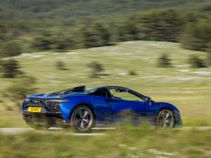 McLaren Artura Spider (2024) review: grandioos en betoverend, maar niet giftig