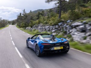 McLaren Artura Spider (2024) review: grandioos en betoverend, maar niet giftig