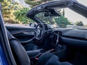 McLaren Artura Spider (2024) review: grandioos en betoverend, maar niet giftig