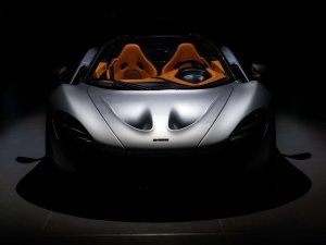Hoe kan het dat er na zeven jaar nog een McLaren P1 Spider komt?