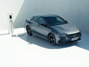 Waarom de Mercedes A250e het meest profiteert van de A-klasse facelift (2023)