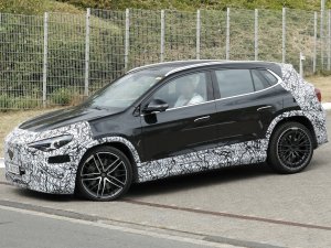 Gespot: AMG maakt ook van de goedkoopste Mercedes een knotsgek performance-model