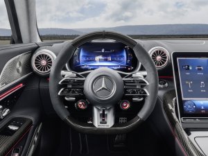 TEST Mercedes-AMG GT: van brute kickboxer tot beschaafde atleet
