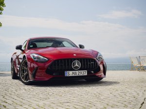 TEST Mercedes AMG GT 63 S E: stekker voor het milieu? Ja, daag!