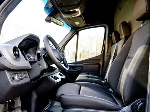 Test Mercedes-Benz eSprinter (2025): solide, ruim, comfortabel, maar sprintje trekken is niet zijn ding