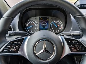 Test Mercedes-Benz eSprinter (2025): solide, ruim, comfortabel, maar sprintje trekken is niet zijn ding