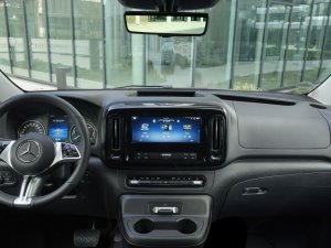 Bijrijder gezocht? Mercedes-Benz heeft ’m digitaal ingebouwd