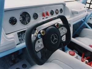 Begrijpen jullie iets van deze kunstige Mercedes G-Klasse?